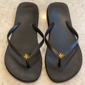 Tory Burch flips flops, black, 8